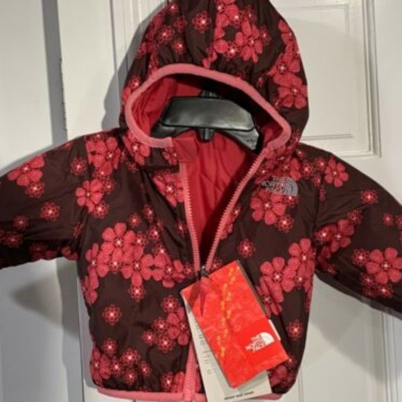 New with tags, authentic
North Face **Reversible** Jacket for Kids! - Picture 2 of 9